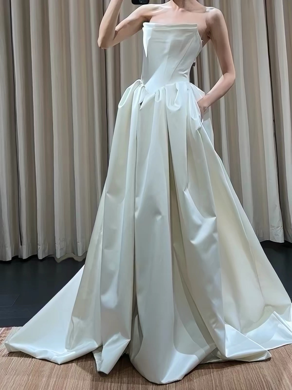 LY‑WD0913 wedding dress